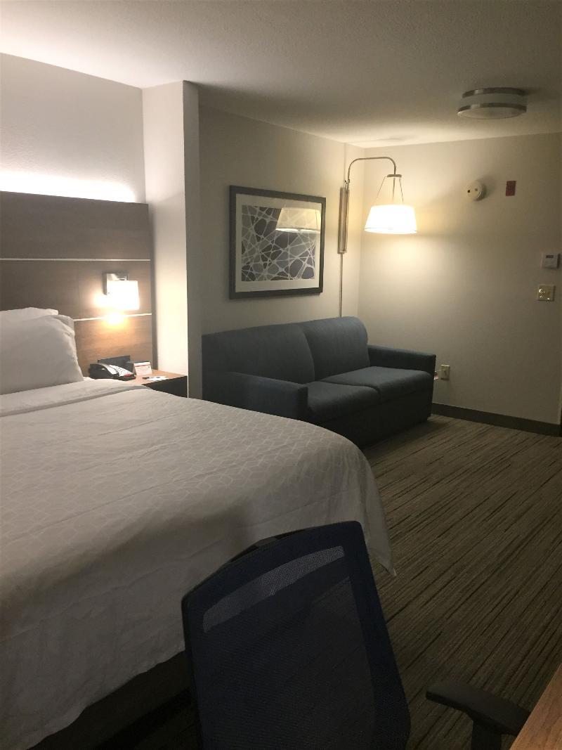Express & - Atlanta/emory Area By Ihg Hotel